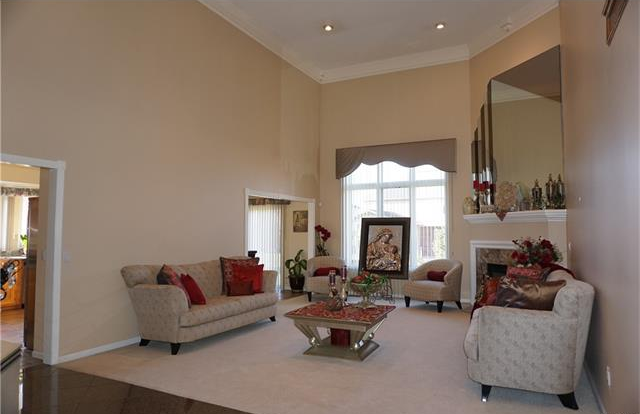 Easthampton Rochester Hills 